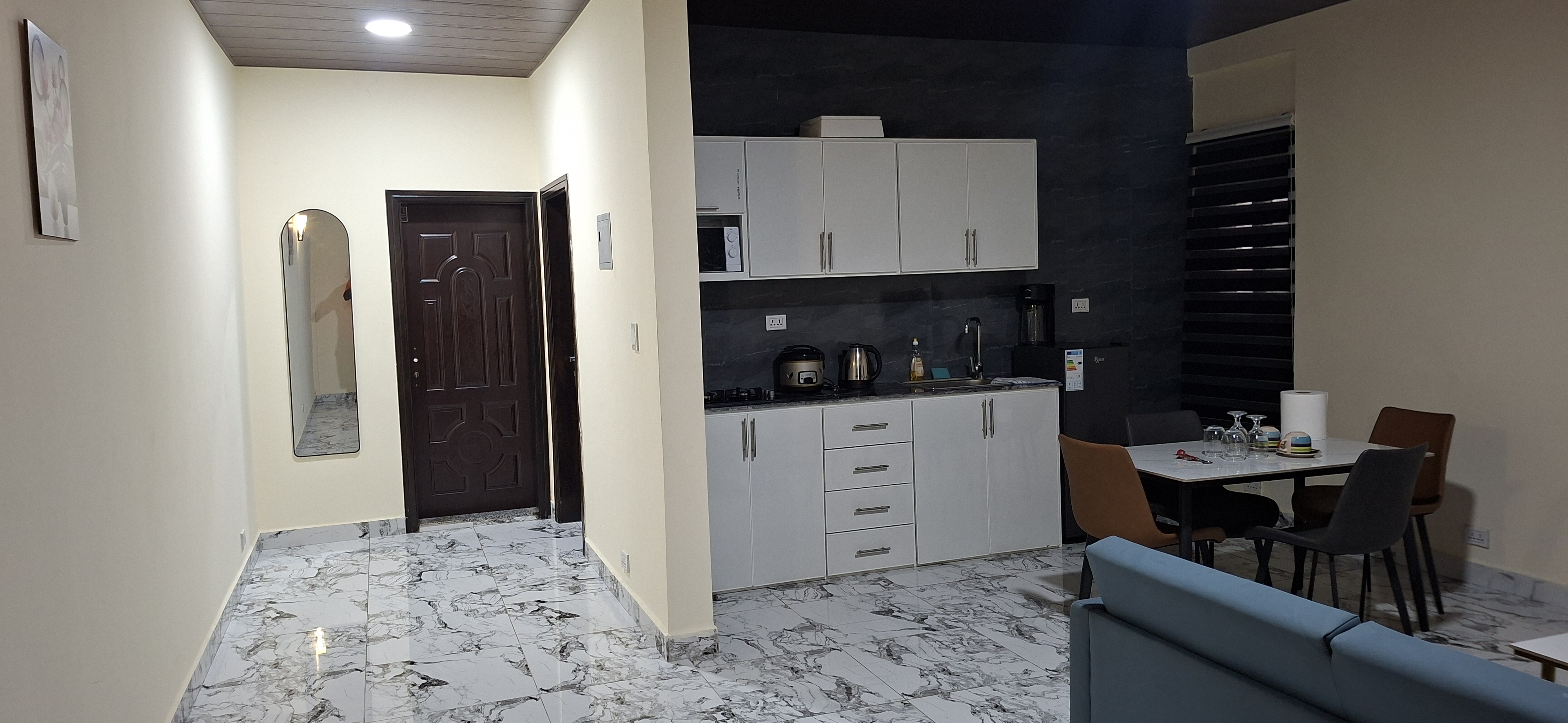 Bb hallway03 — TEE Guest House apartment in Sinkor, Monrovia
